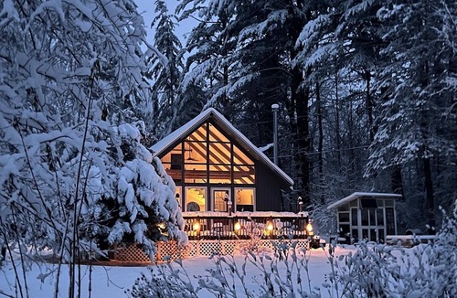 Bradford Cabin | Luxe Zen Cabin - Nature Immersion - Near Lakes & Mountains