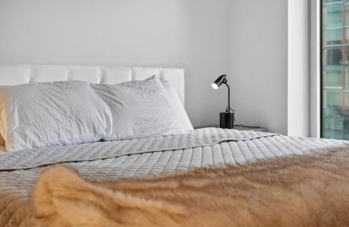 Fort Point Apartment | Luxurious 3 Bedroom Apartment in Seaport