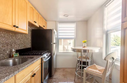 Queens Apartment | Luxurious Beachside retreat, 2 Bedrooms Entire rental unit in Queens, New York