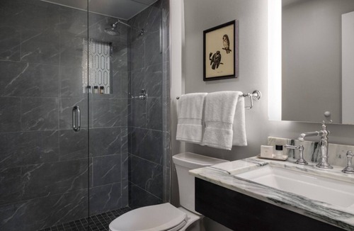 Manchester Hotel | Luxurious Spa Stay with Indoor Pool & Access to Green Mountains