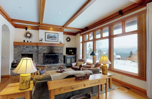 Moscow Villa | Luxurious Trapp Family Lodge 3-bedroom Villa with Amazing View