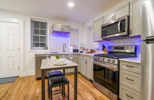 Corn Hill Apartment | Luxury 1Bd in Cornhill - Festival+Museums+DT+Parking+Workspace
