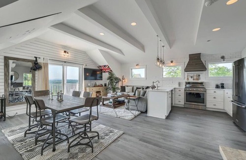 Westtown House | Luxury 23-Acre Hudson Valley Retreat - Heated Pool, Sauna, Padel, and Barn Games