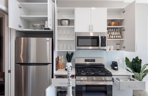 The Hill Apartment | Luxury 2BR Apt + Work-From-Home Space
