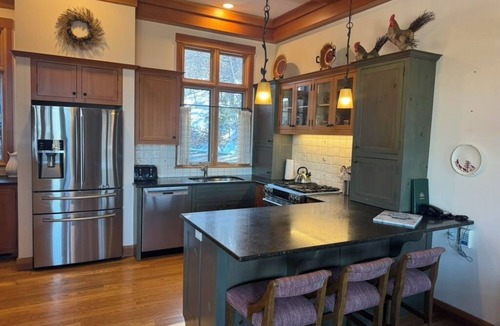 Moscow Villa | Luxury 3-bedroom Von Trapp Villa in Stowe with Mountain views