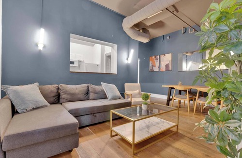 Old City Apartment | Luxury 3BD | Old CIty | 6 Beds | Betsey Ross House