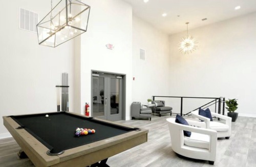 Paramus Apartment | Luxury 3BR near MetLife Stadium perfect for world traveler, air conditioner