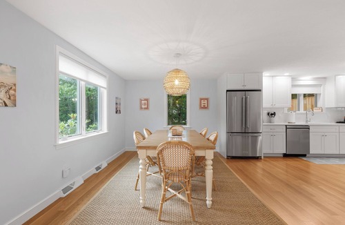 Dennis House | LUXURY 4-Bdrm in Mayflower/Bayview Beach Location! August Days Still Available!