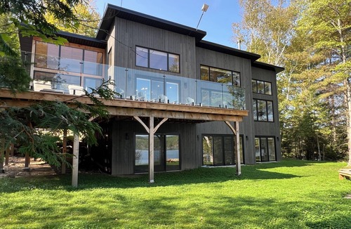 Purdy Cottage | Luxury 4 bedroom - Papineau Lake - Bancroft, Barry's Bay, Algonquin-4 season