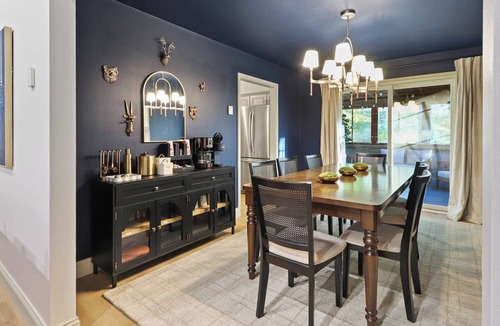 Park Forest Village House | Luxury 4 Bedroom House - Mins to PSU, Sleeps 10 Guests, Large Living Spaces, Pool Table