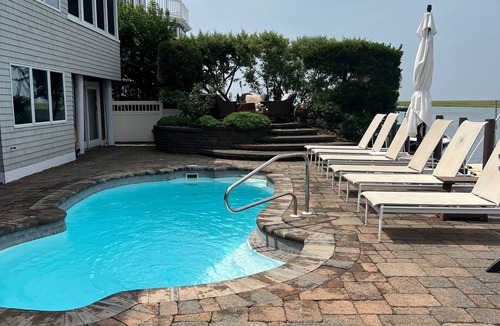 High Bar Harbor House | Luxury 6 bedroom bayfront home: pool, sleeps 14 Aug. 15 - Labor Day: Discounted