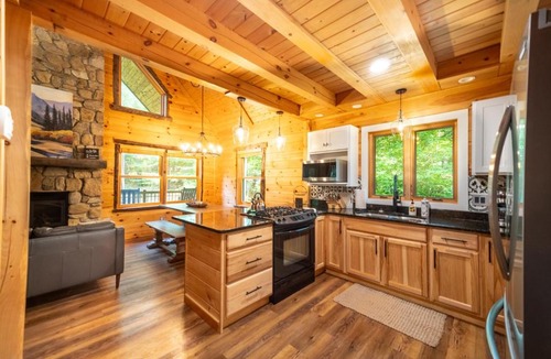 Jay House | Luxury ADK Retreat Near Whiteface, Lake Placid