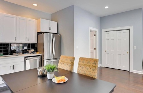 Norwalk Apartment | Luxury Apartment, 1 King Bed