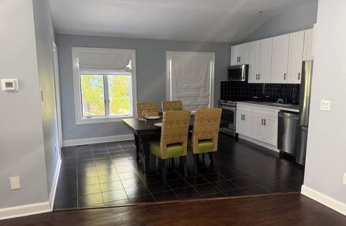 Norwalk Apartment | Luxury Apartment, 1 King Bed