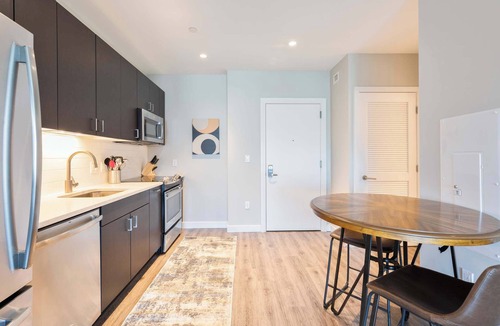 Seaport District Apartment | Luxury Apt In Heart of Seaport