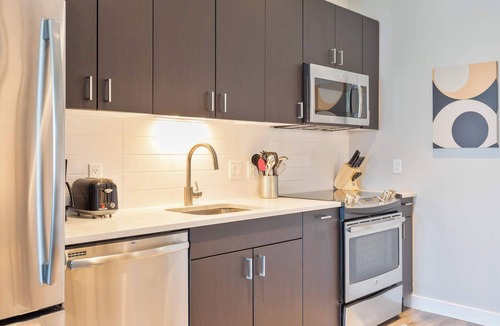 Seaport District Apartment | Luxury Apt In Heart of Seaport