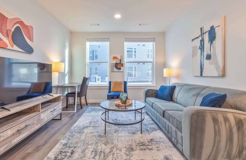 Piety Corner Apartment | Luxury Apt with Rooftop Terrace and Pool