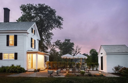 South Dennis House | Luxury Award Winning Sea Captain’s House