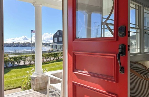 Easton's Point House | Luxury Beach Cottage