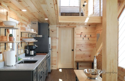 Cavendish Cabin | Luxury Cabin #3 Hot Tub, Kayaks, Paddle Boards, Private Fire Pit