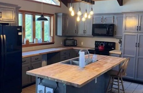 Town of Webb House | Luxury Cabin with Indoor Heated SaltWater Pool!