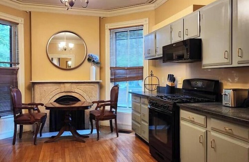 College Hill Apartment | Luxury California King 1 Bedroom at Hale House