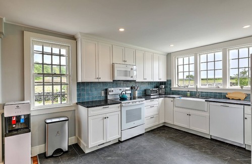 Tiverton Other | Luxury Coastal Farmhouse Steps from the BeachnEntire HousenSleeps 6