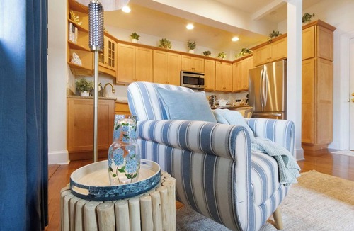 Top of the Hill Condo | Luxury condo in the heart of Newport