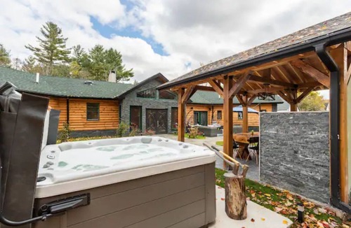 Tannersville House | Luxury Custom Home With Hot Tub Minutes From Tannersville Town
