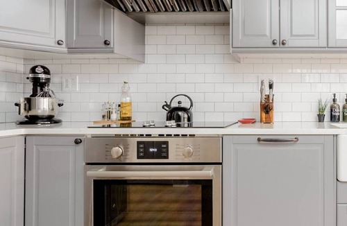 Hoboken Apartment | Luxury Duplex - 15 Min to NYC/PATH - Quiet and Convenient City Retreat