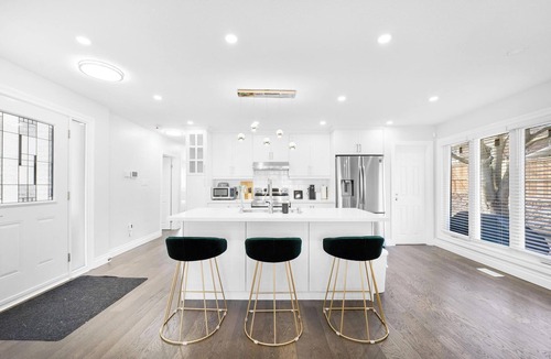 Kitchener House | Luxury Estate newly Renovated with 5 BD and 65 inch TV