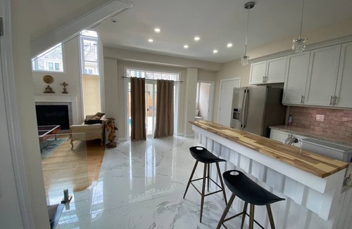 Midland House | Luxury Georgian Bay gem, heated pool! Hot tub, close to trails & lake