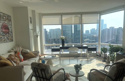Downtown Boston Condo | Luxury High Rise 2 bedroom,2 bath condo- parking & full service - 1 week min