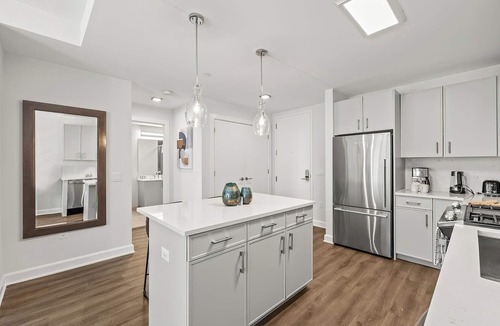 Downtown Apartment | Luxury High-Rise, Pool & Walk to Train