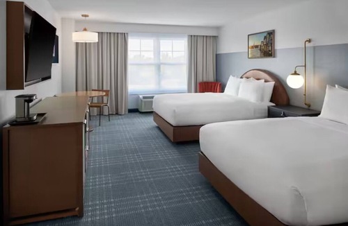 Canandaigua Hotel | Luxury-Inspired Retreat with Pool, Hot Tub, Kayaking and Lakeside Relaxation