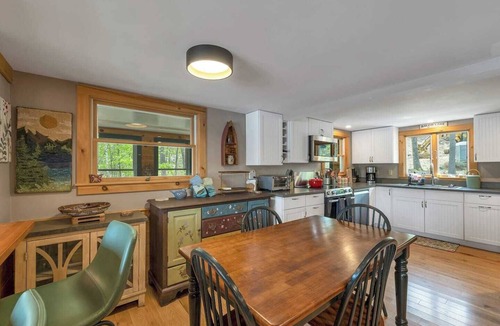 East Wakefield House | Luxury Lakefront Retreat | Hot Tub | New Hampshire Lake House