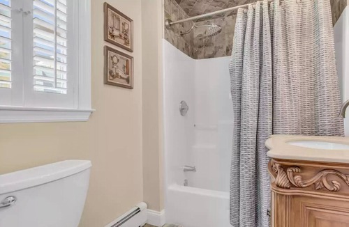 Normandy Beach House | Luxury Private Home 1.5 Block From The Beach