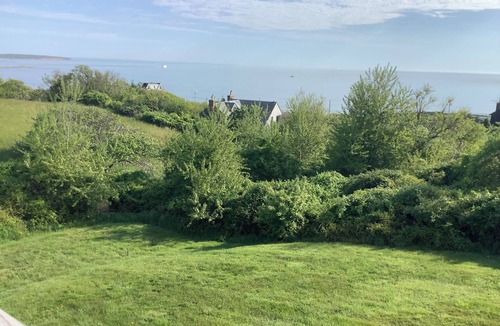 Block Island House | Luxury Rental. Central Air Great Ocean Views. June and September Weeks Available