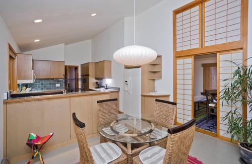 Amherst House | Luxury Retreat in Amherst