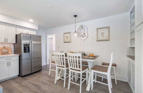 Forestburgh House | Luxury Retreat w/Hot Tub - near Bethel Woods!