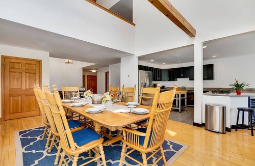 Sunday River Area House | Luxury Sunday River Bike & Hike Home! - 10 Bdrms, Hot Tub & Much More! SPACIOUS