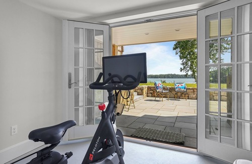 Freeport House | Luxury Waterfront Vacation Rental in South Freeport - Private Dock on Casco Bay