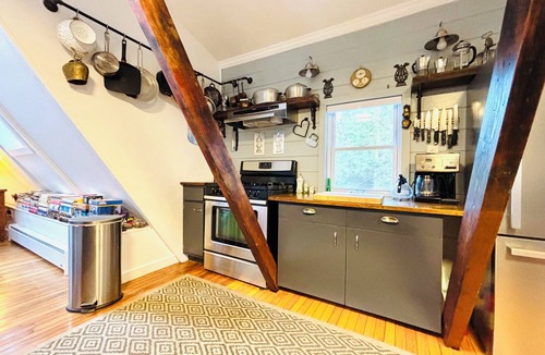 Franklin Cabin | Magical secluded A-frame cabin in charming Franklin