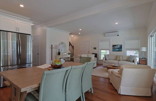 Vineyard Haven House | Main Street - Walk to Downtown Vineyard Haven!