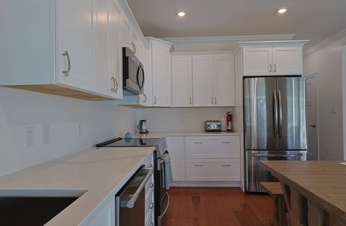 Vineyard Haven House | Main Street - Walk to Downtown Vineyard Haven!