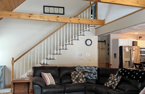 Greenwood House | Maine Hideaway, Near Sunday River, Lg Deck & Hot Tub, Pet Friendly
