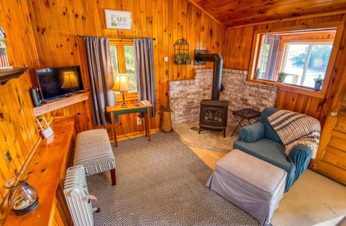 Newfield House | Maine-Rest on Rockhaven Lake DOGS STAY FREE