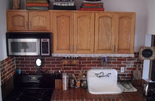 Bedford-Stuyvesant Apartment | Maison des Sirènes 1, Bohemian, luminous apartment