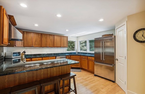 Stowe Area House | Maple House: 4 br, fireplace, a/c, hot tub, deck, community summer pool!