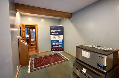 Hillcrest Hotel | Maple Leaf Inn - Lake Placid - Two Double bed with kitchenette